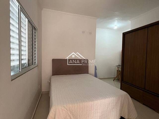 Casa para Venda em São José dos Campos - 4