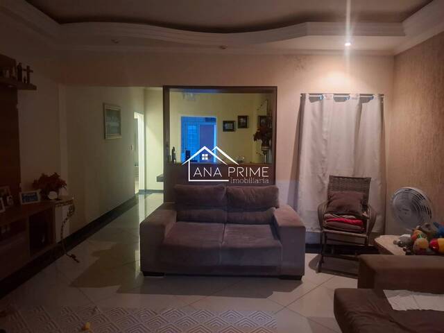 Casa para Venda em São José dos Campos - 4